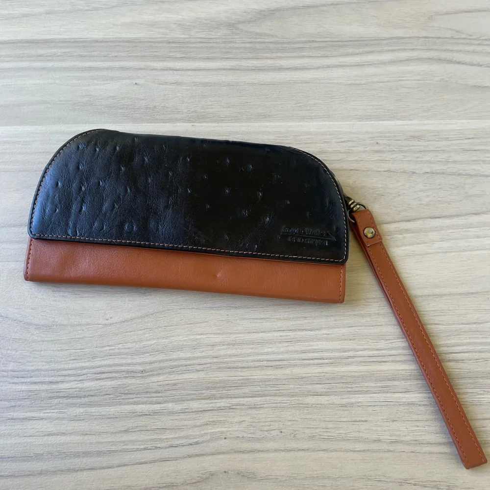 Rogue Black and Brown Leather Wristlet